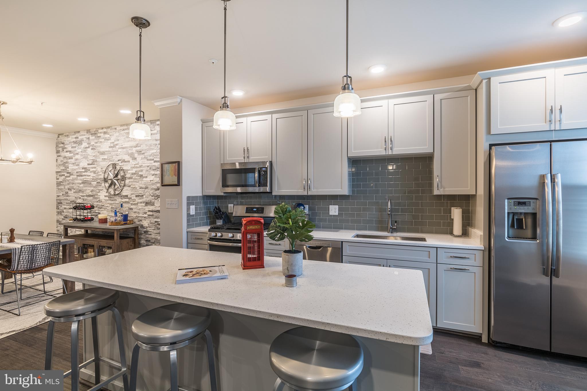 RIDGES AT LOUDOUN VALLEY - Residential