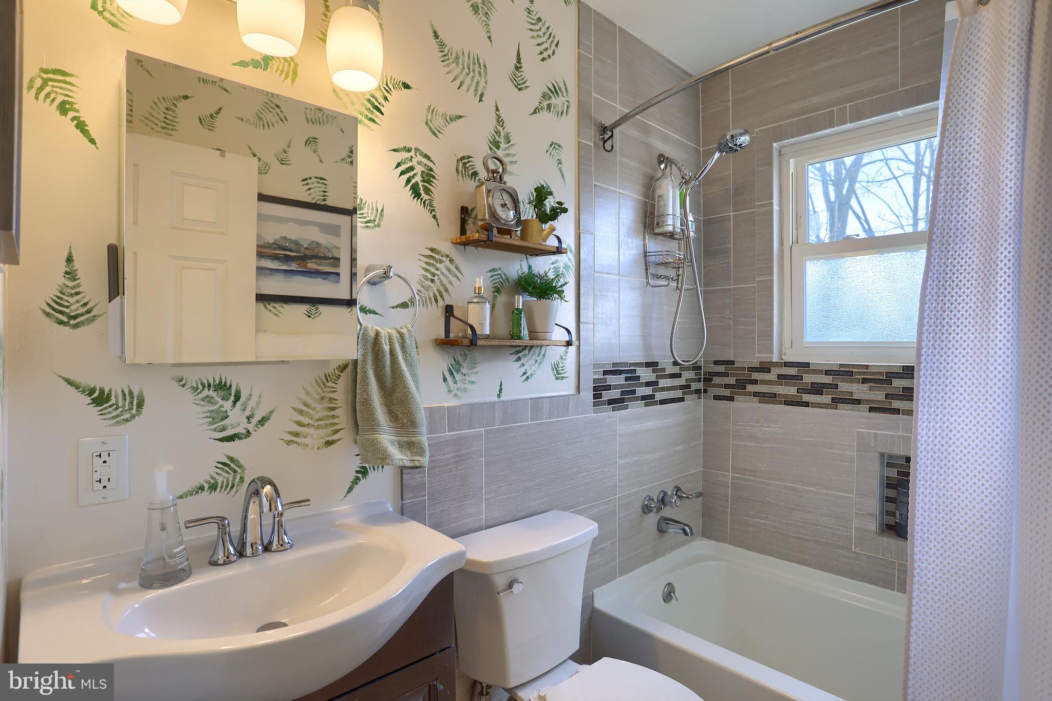 ALESIA HEIGHTS - Residential