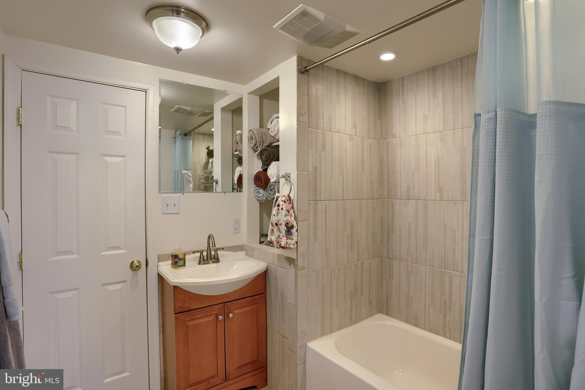 ALESIA HEIGHTS - Residential