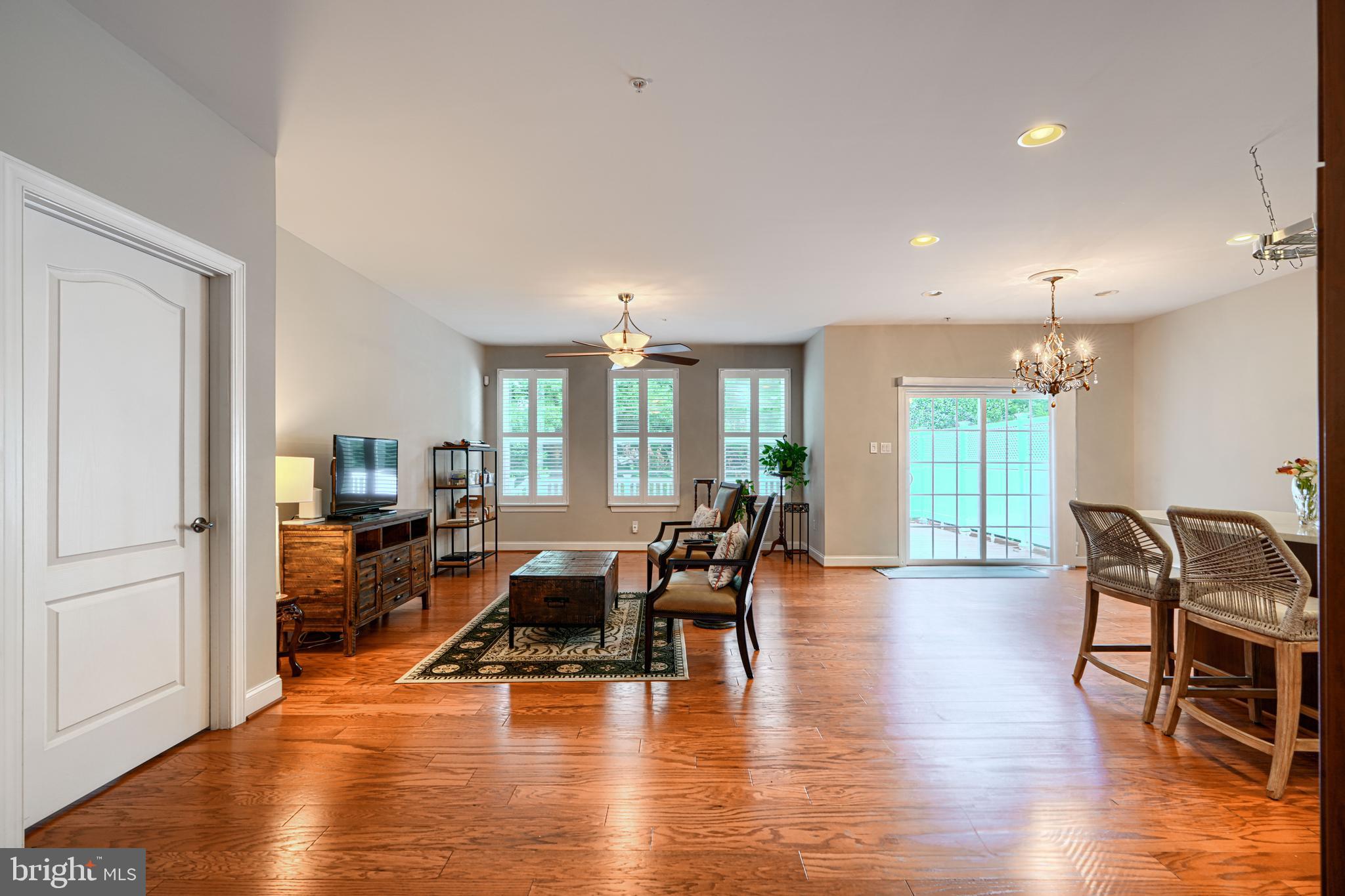 105 SANDERLING COURT