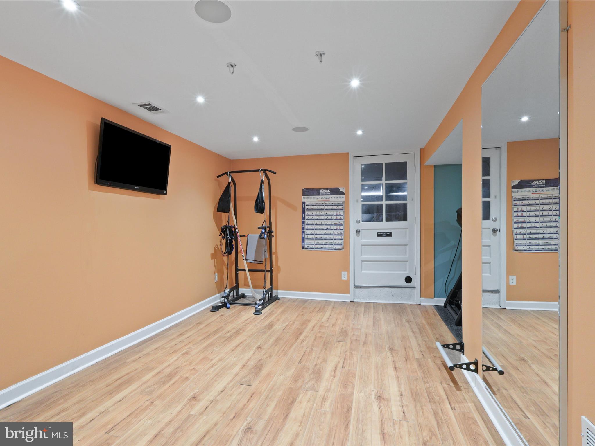 SPRING LAKE ESTATES WEST - Residential