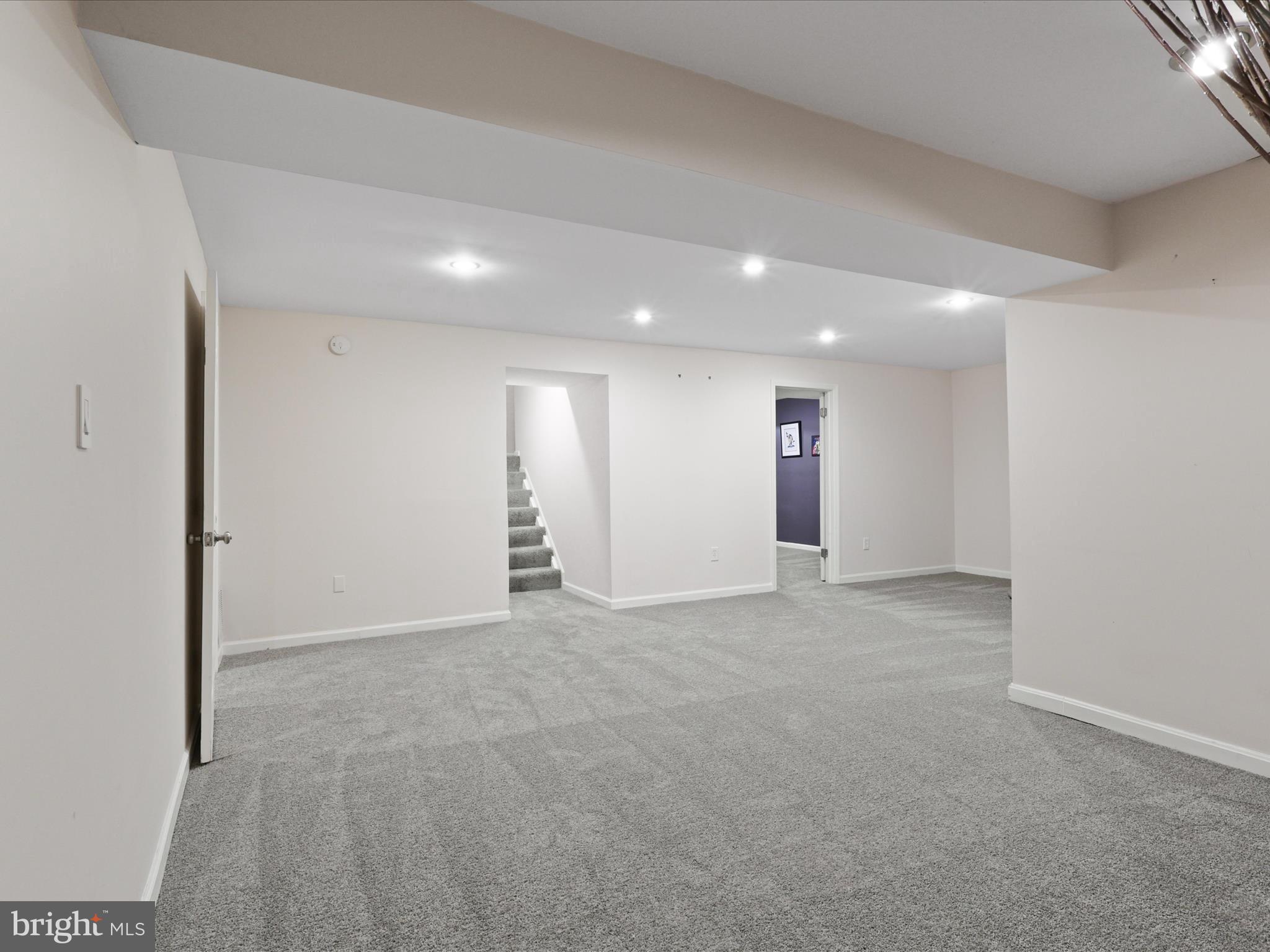 SPRING LAKE ESTATES WEST - Residential