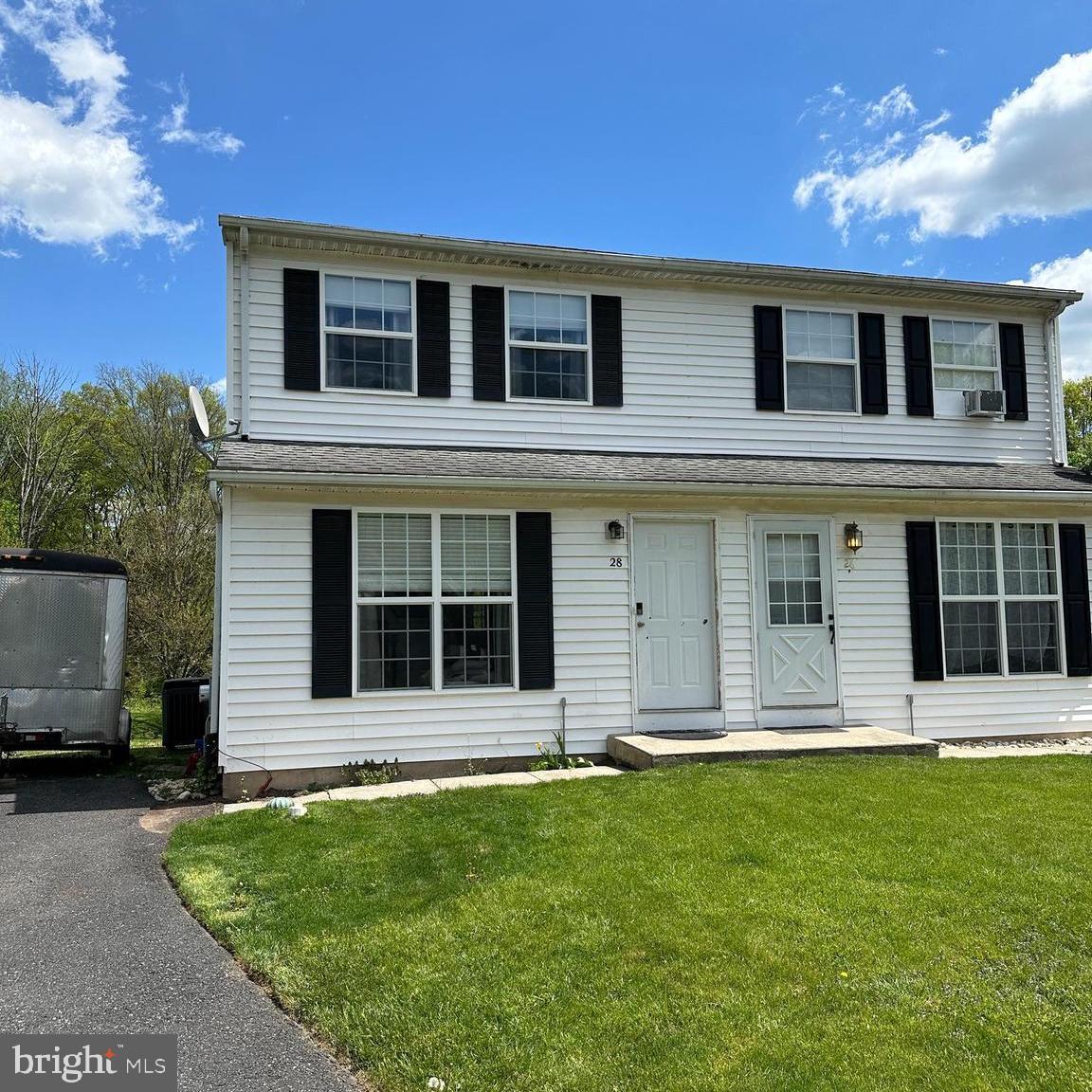 OAK KNOLL - Residential Lease