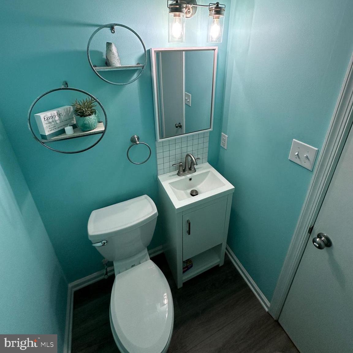 OAK KNOLL - Residential Lease