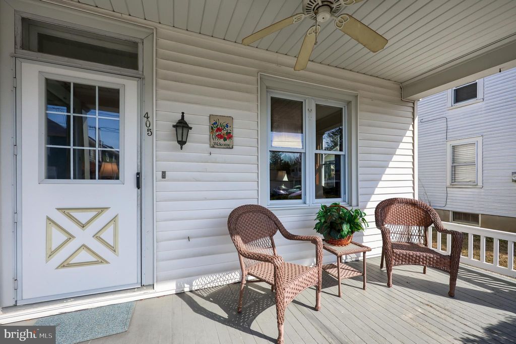 Photo of 405 S Cedar Street, LITITZ, PA 17543 (MLS # PALA2065344)