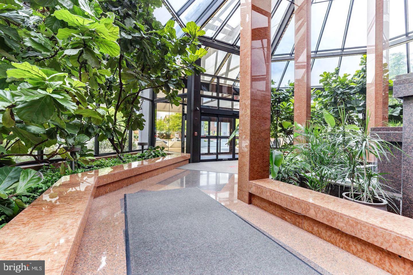 ATRIUM CONDO - Residential Lease