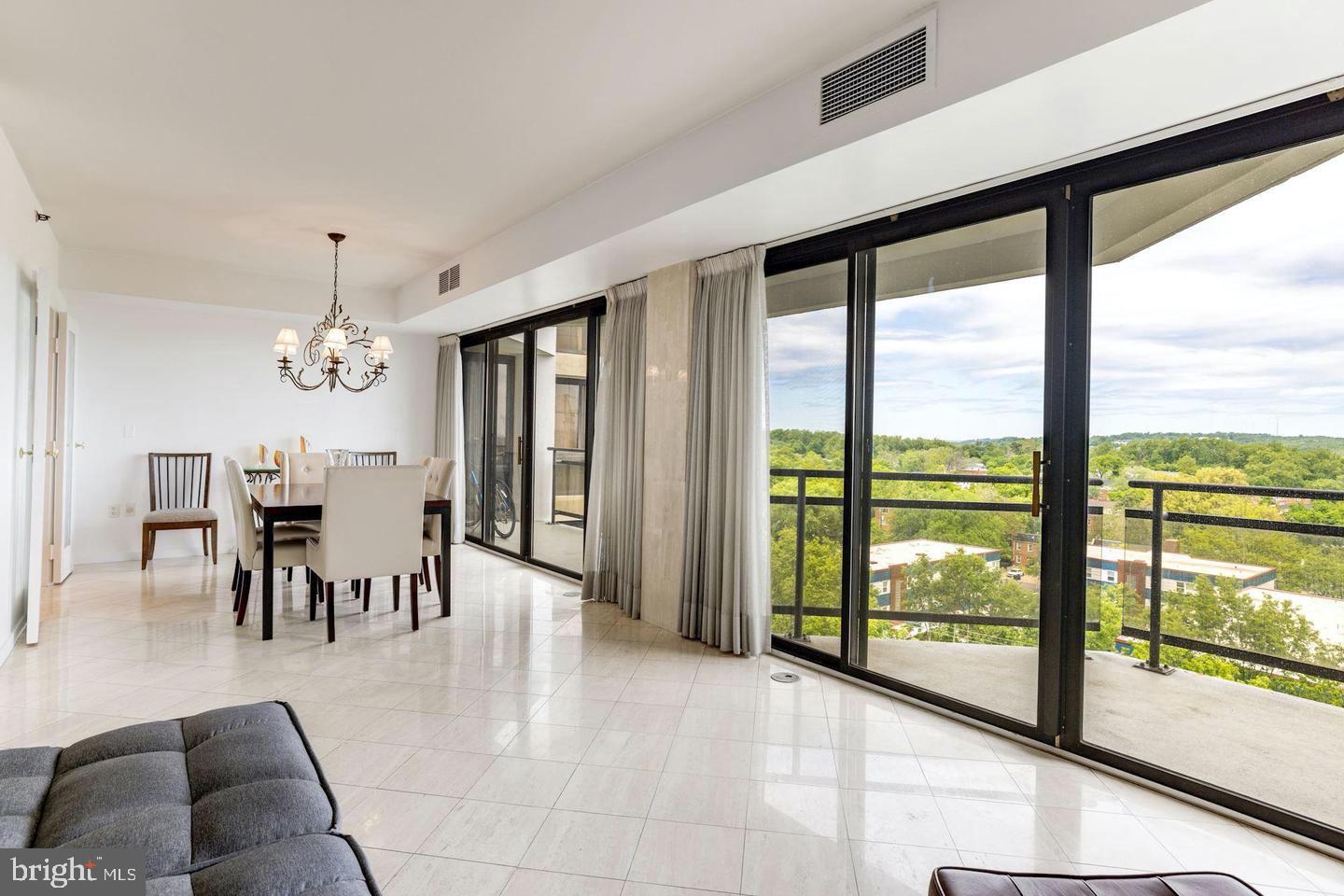 ATRIUM CONDO - Residential Lease