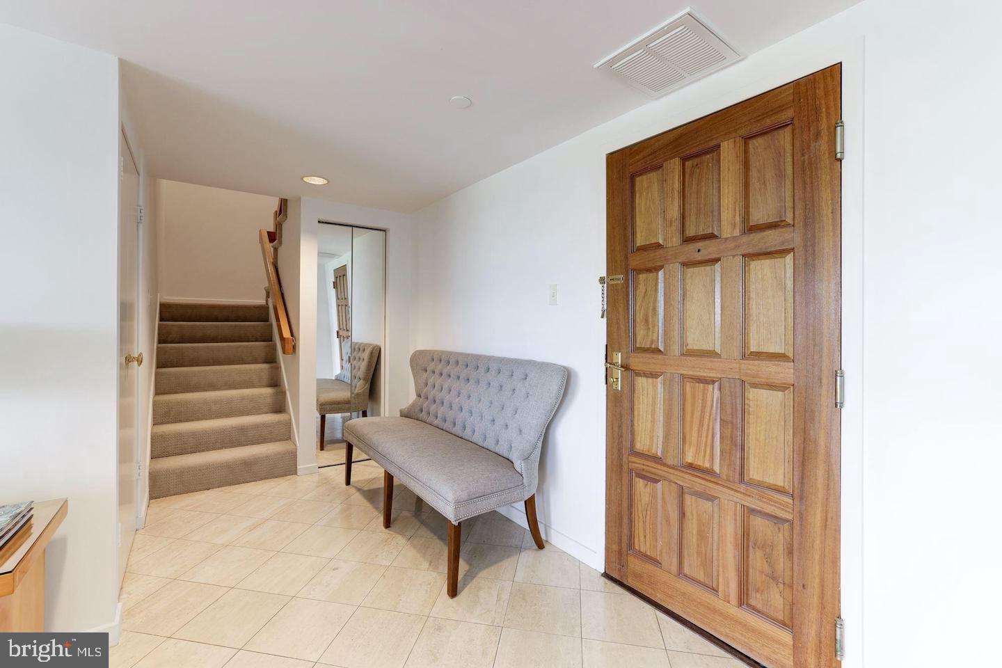 ATRIUM CONDO - Residential Lease