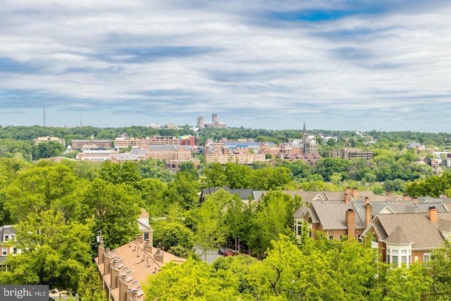 ATRIUM CONDO - Residential Lease