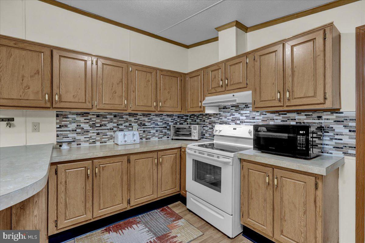 PLEASANT HILLS TR - Residential