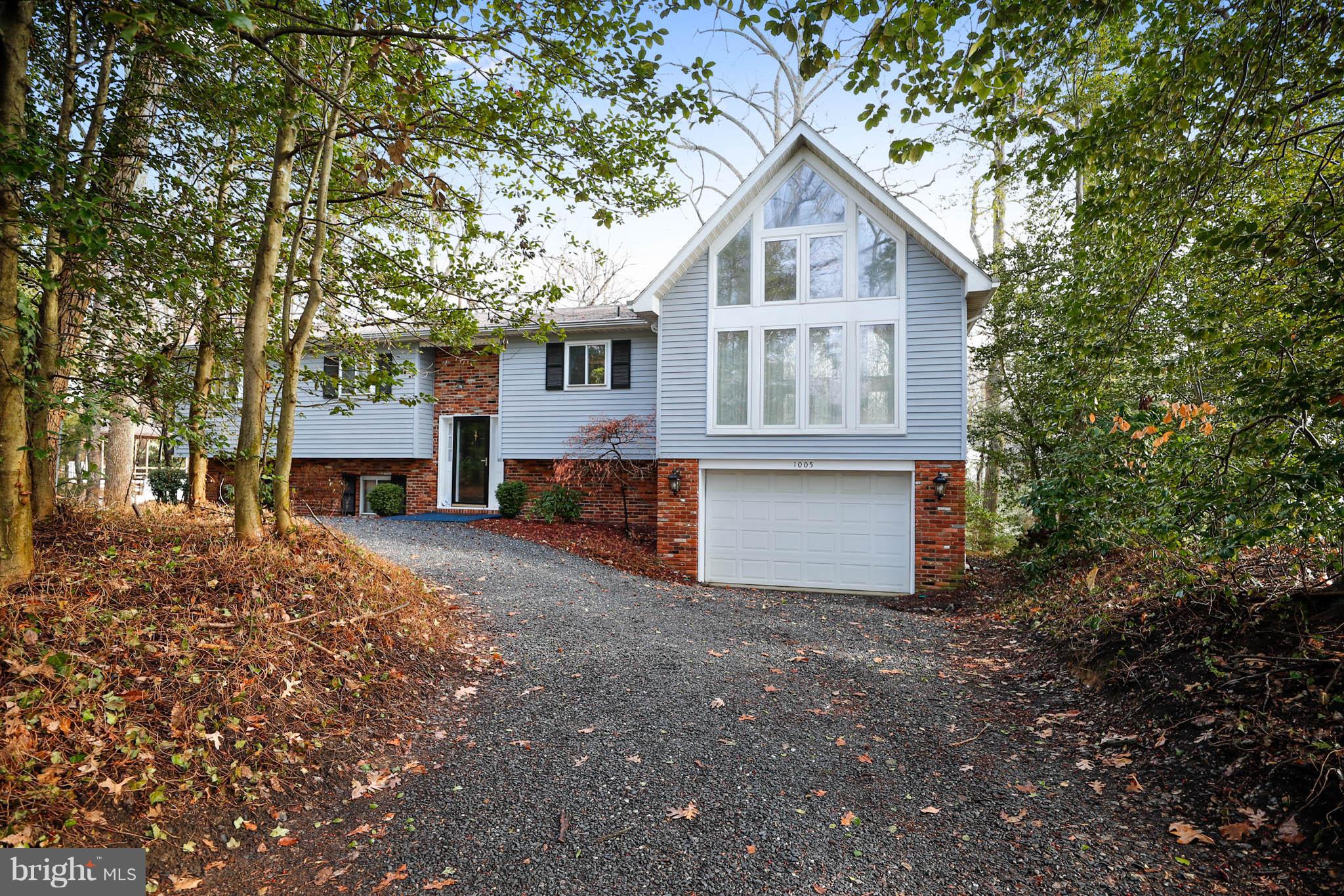 ANNAPOLIS ROADS - Residential