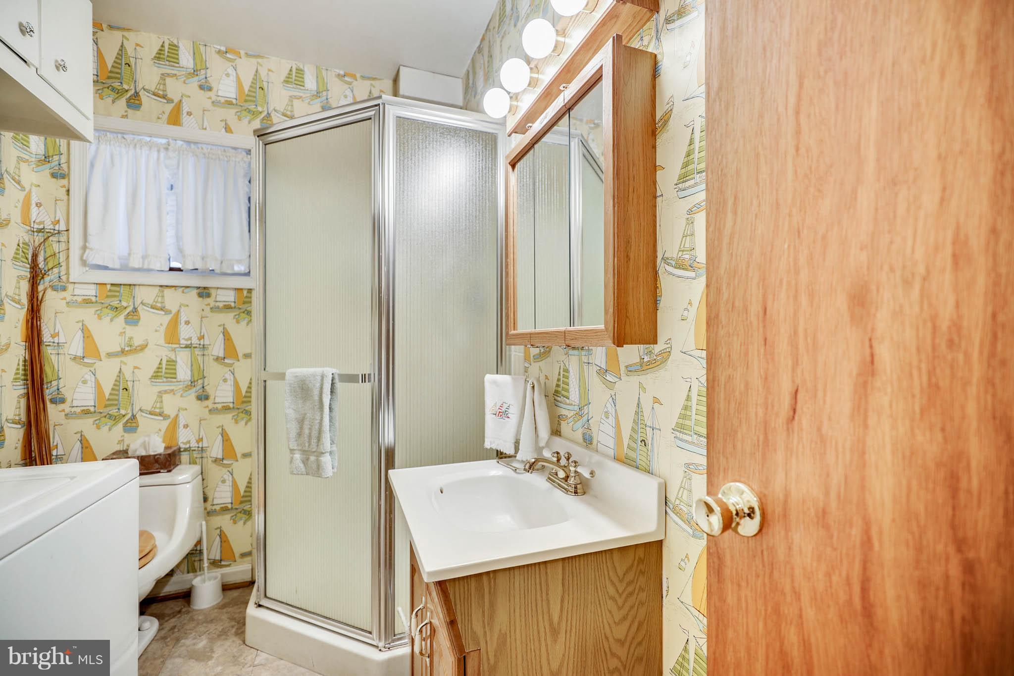 ANNAPOLIS ROADS - Residential