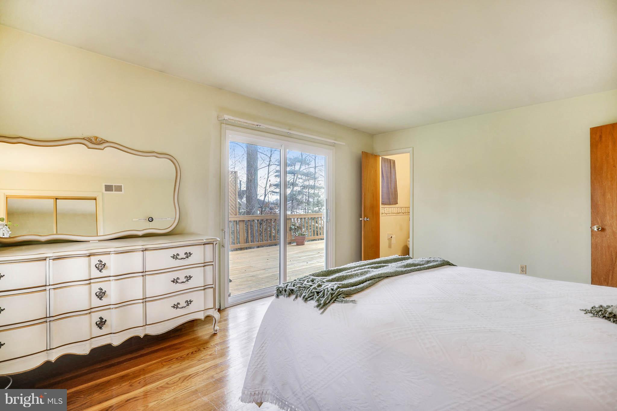 ANNAPOLIS ROADS - Residential