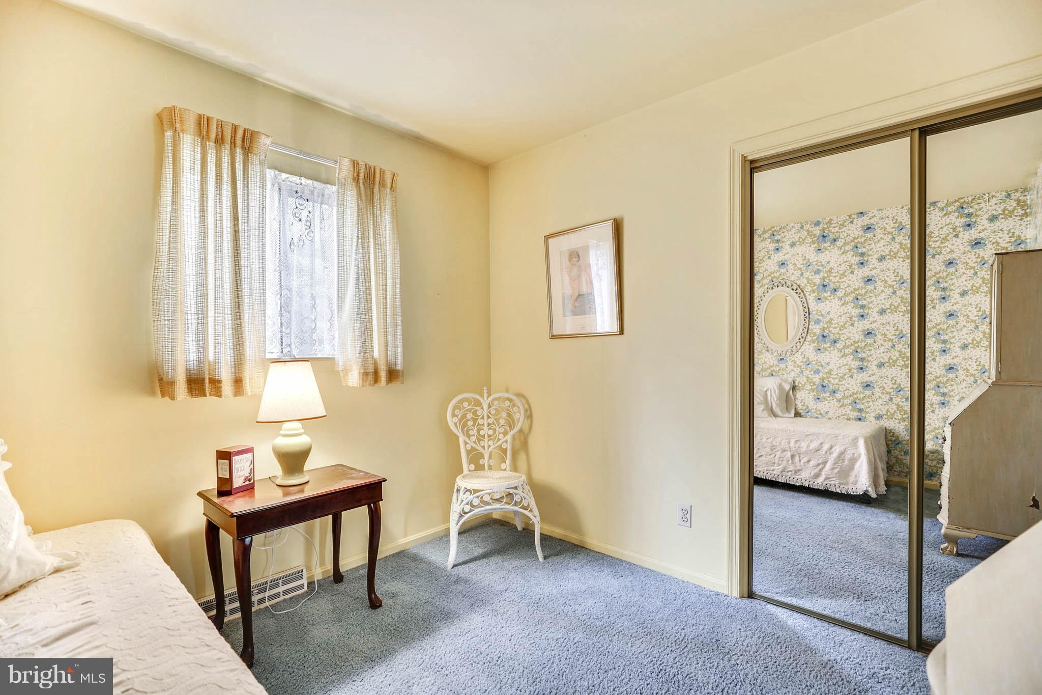 ANNAPOLIS ROADS - Residential