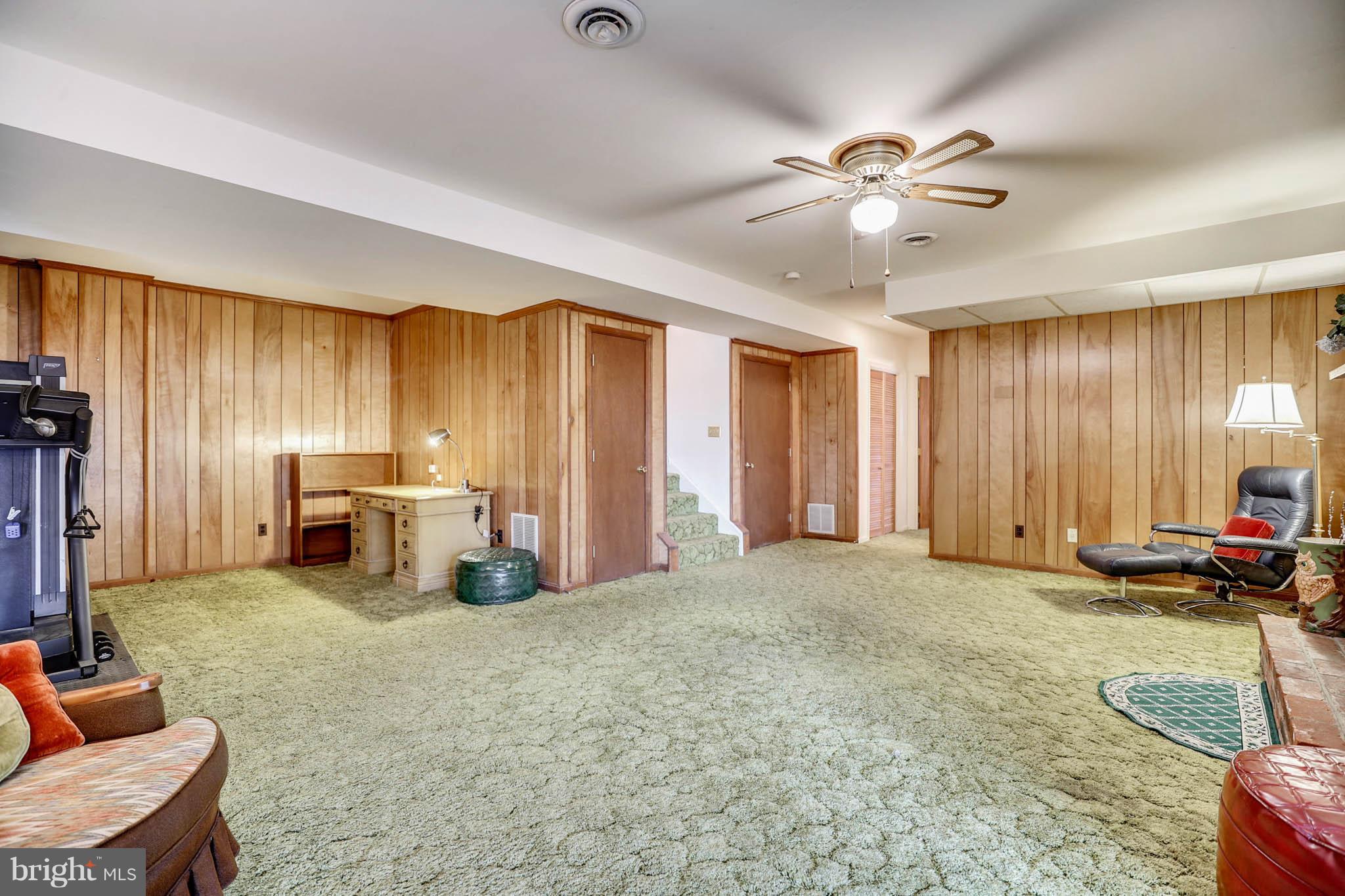 ANNAPOLIS ROADS - Residential