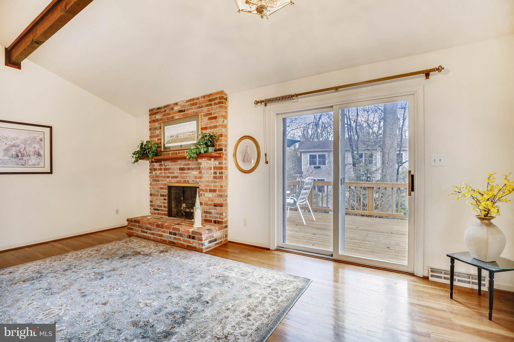 ANNAPOLIS ROADS - Residential