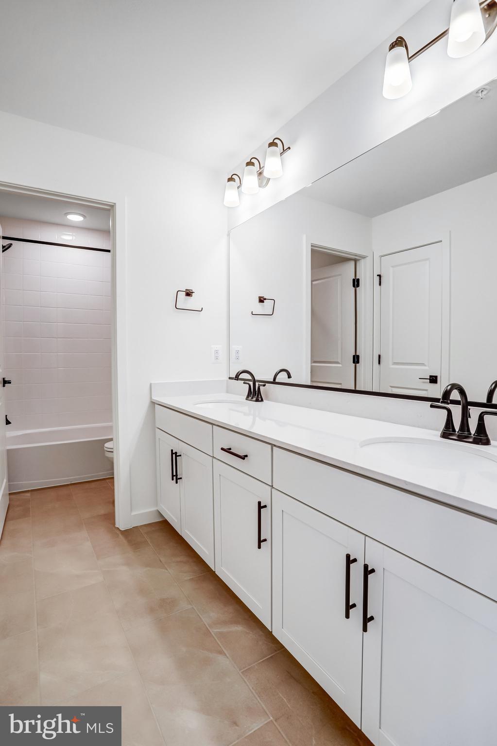 WORTHINGTON GROVE - Residential