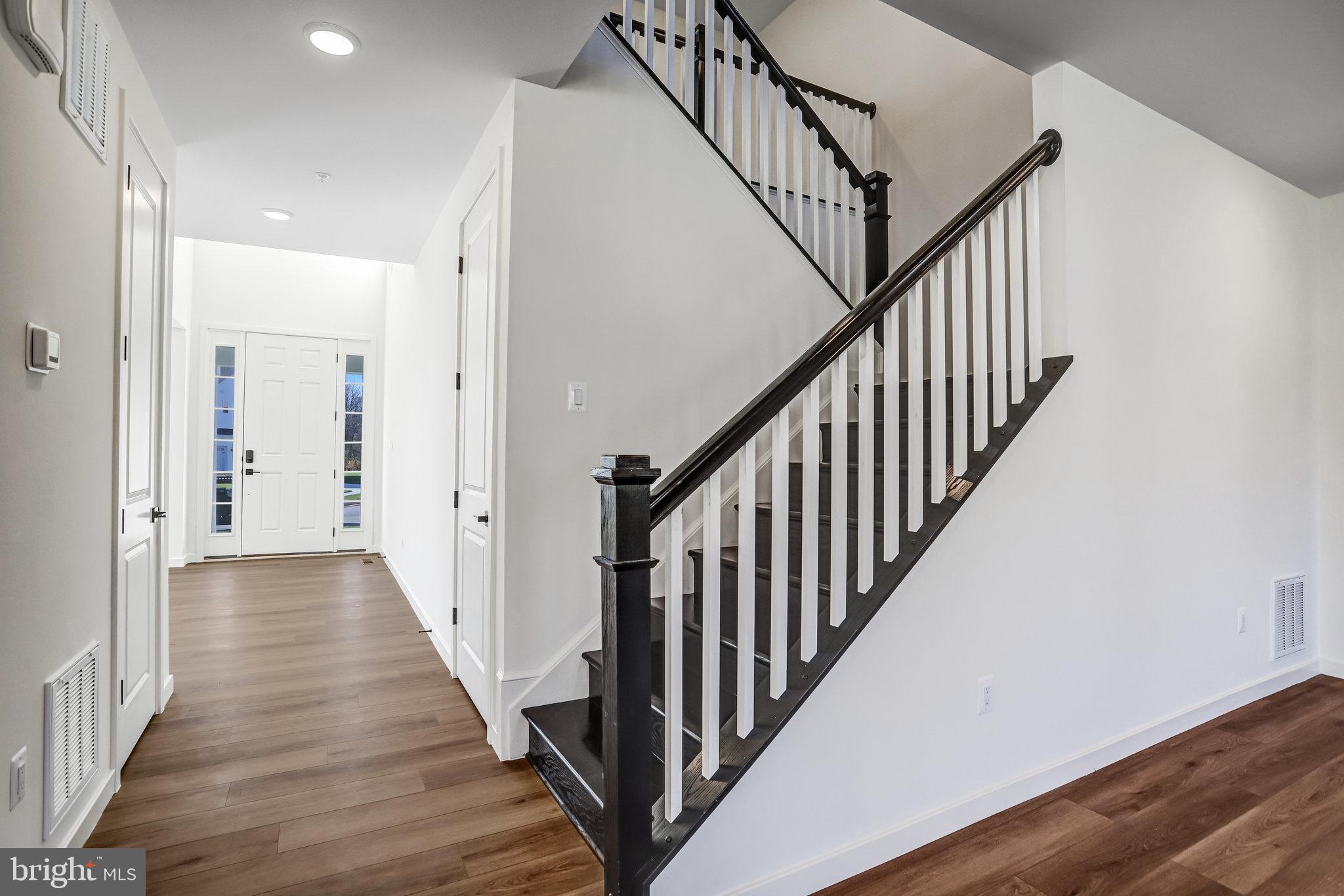 WORTHINGTON GROVE - Residential