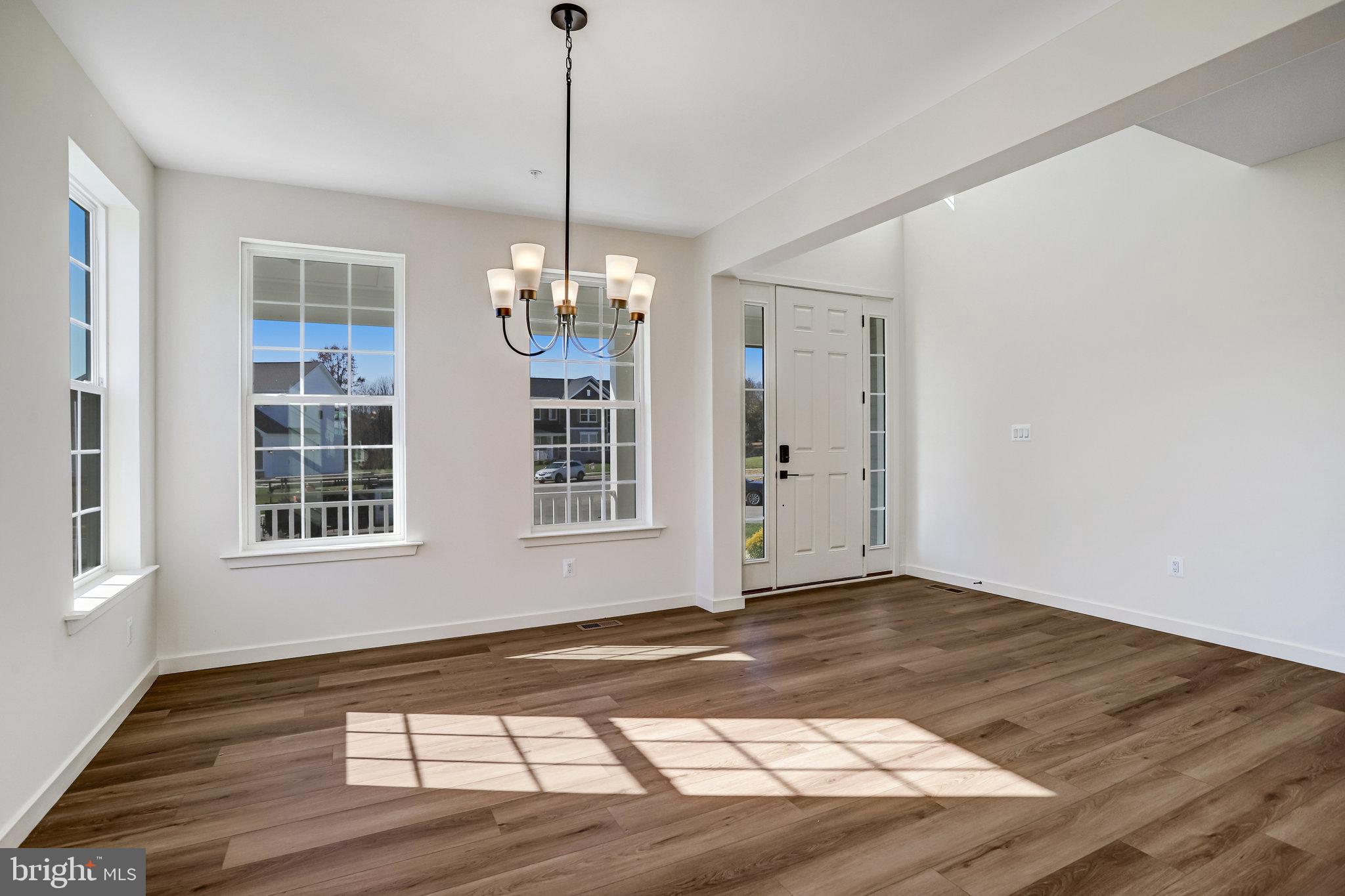 WORTHINGTON GROVE - Residential