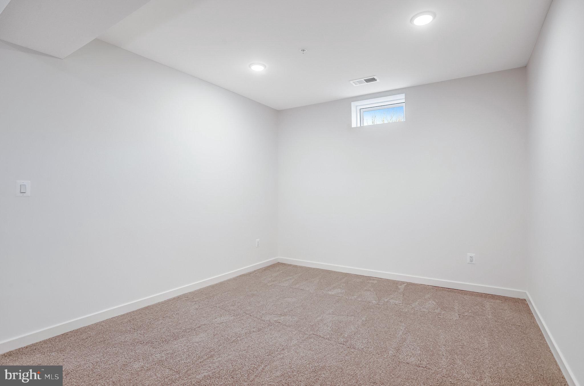 WORTHINGTON GROVE - Residential