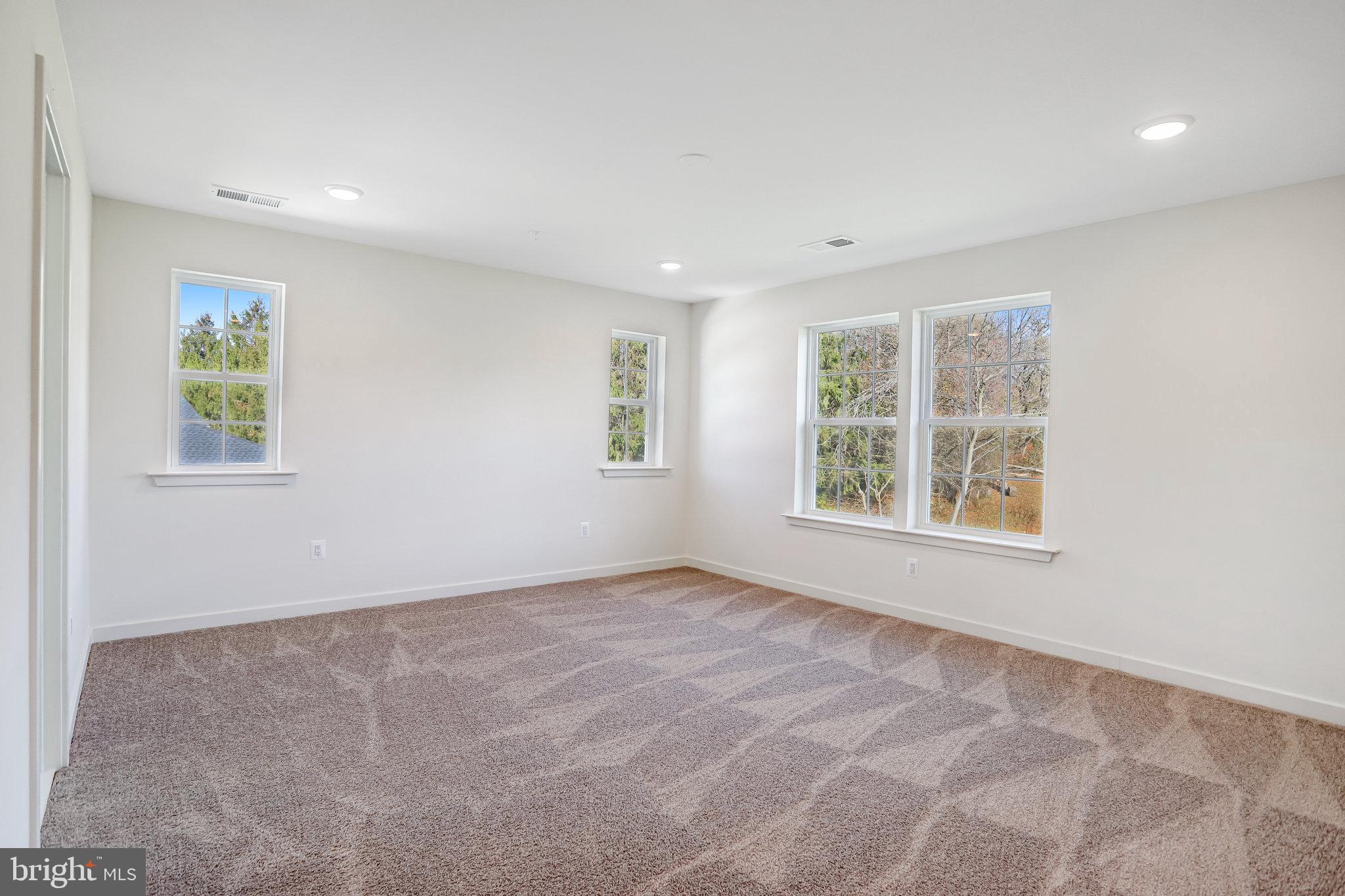 WORTHINGTON GROVE - Residential