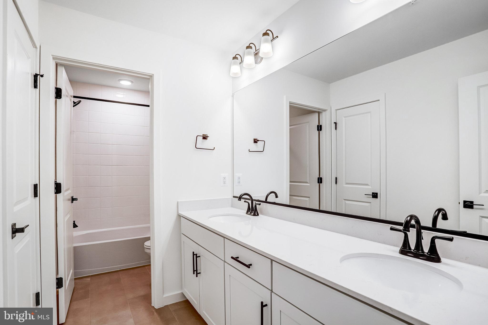 WORTHINGTON GROVE - Residential