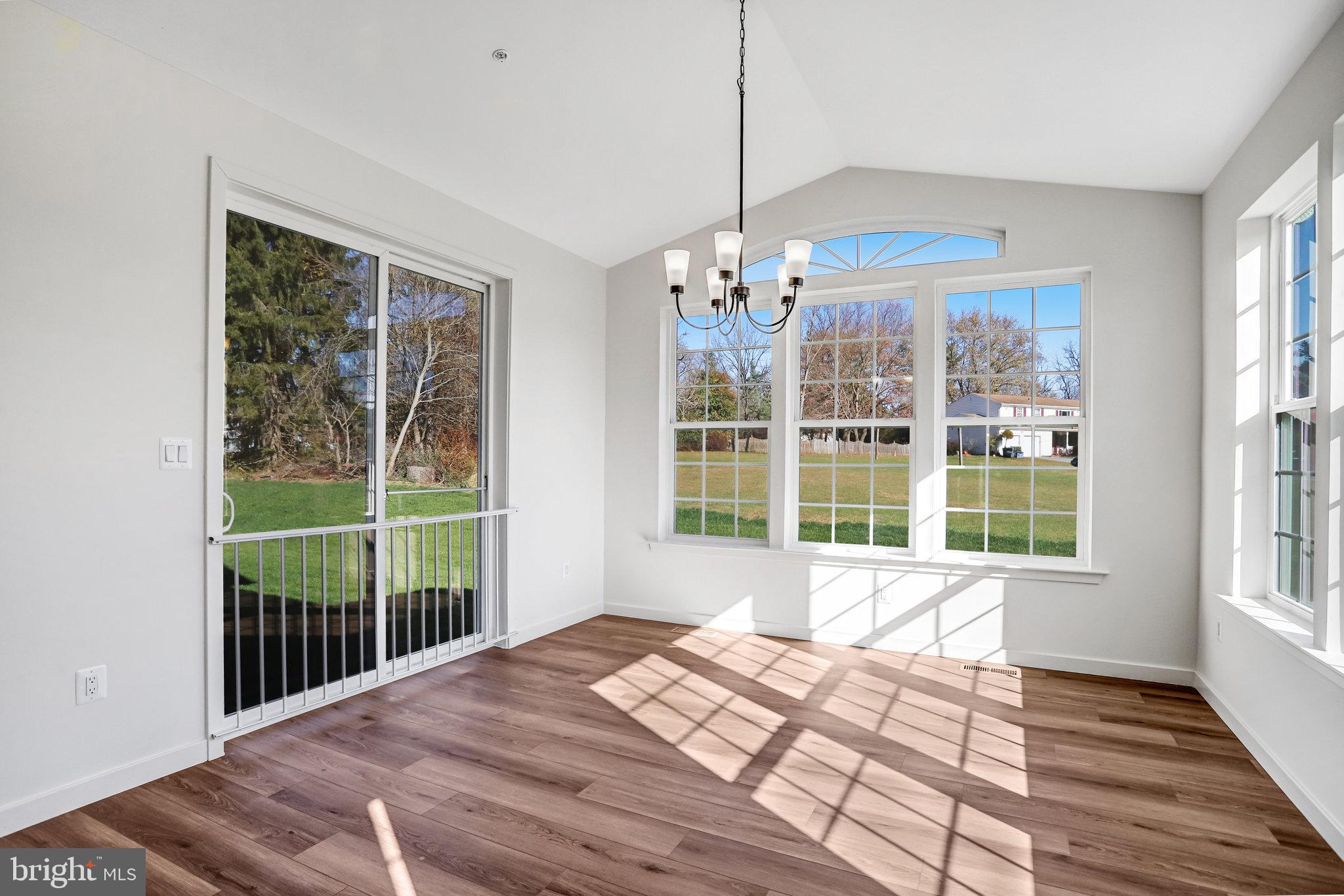 WORTHINGTON GROVE - Residential