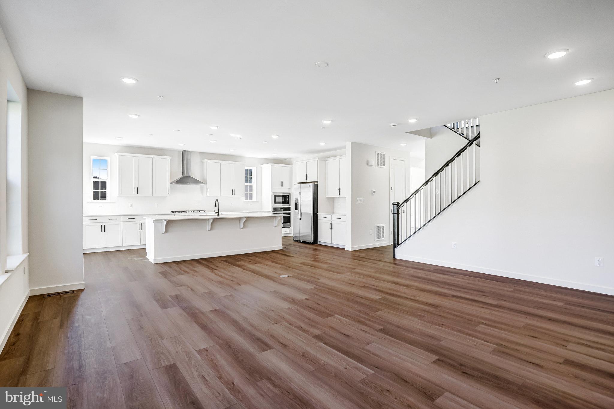 WORTHINGTON GROVE - Residential