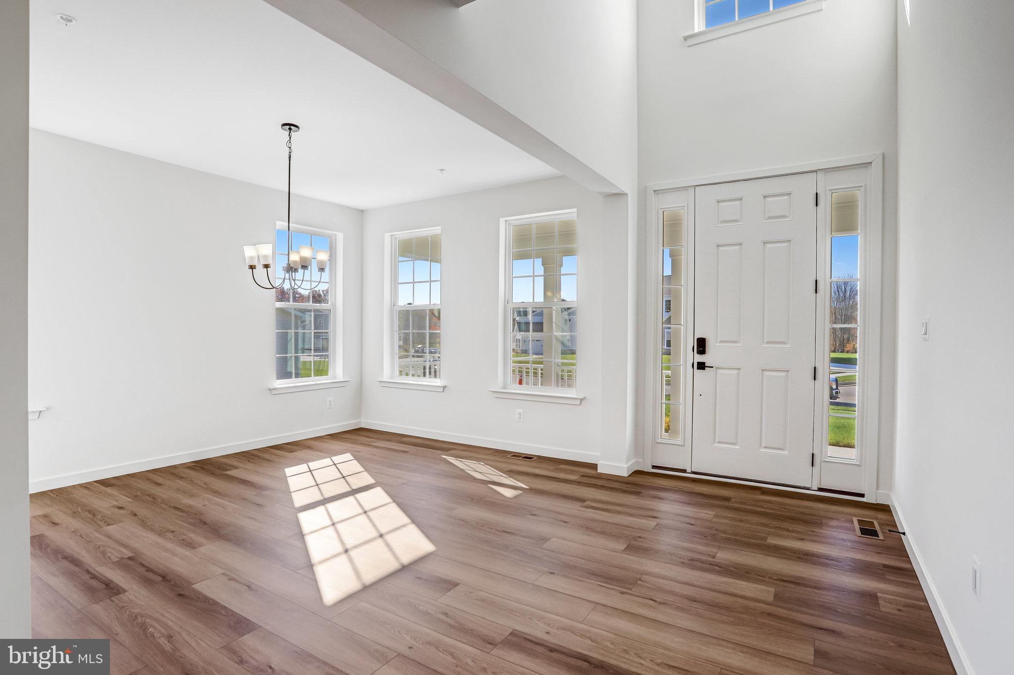 WORTHINGTON GROVE - Residential