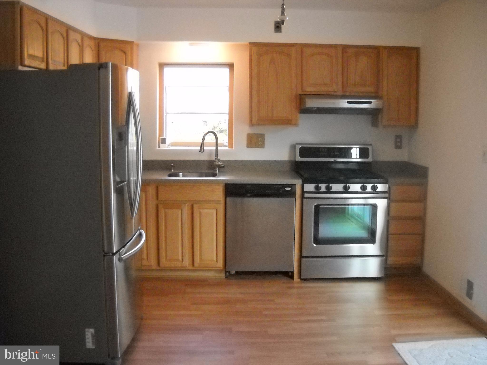 TOWN & COUNTRY APARTMENTS CARNEY - Residential