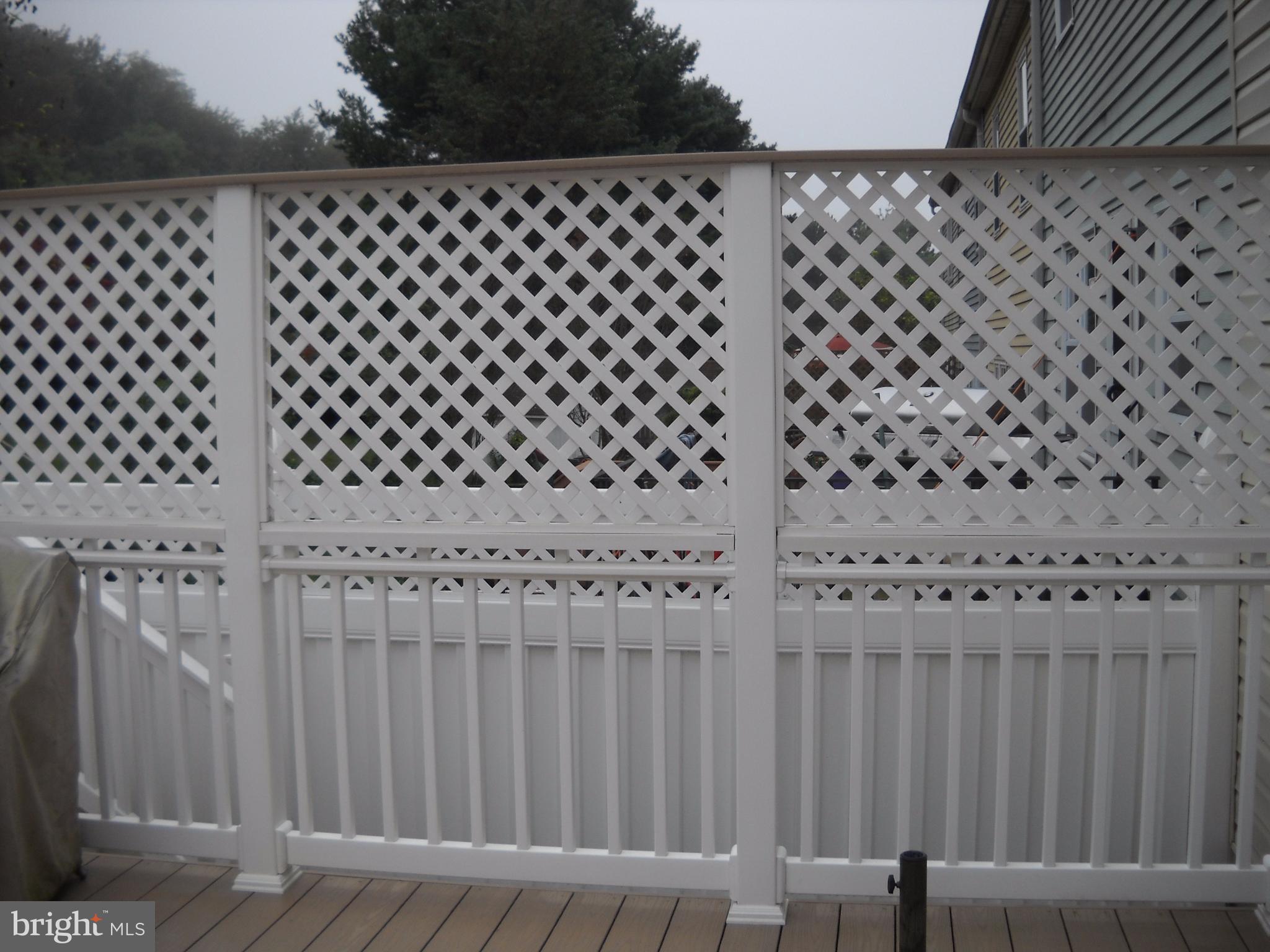 TOWN & COUNTRY APARTMENTS CARNEY - Residential