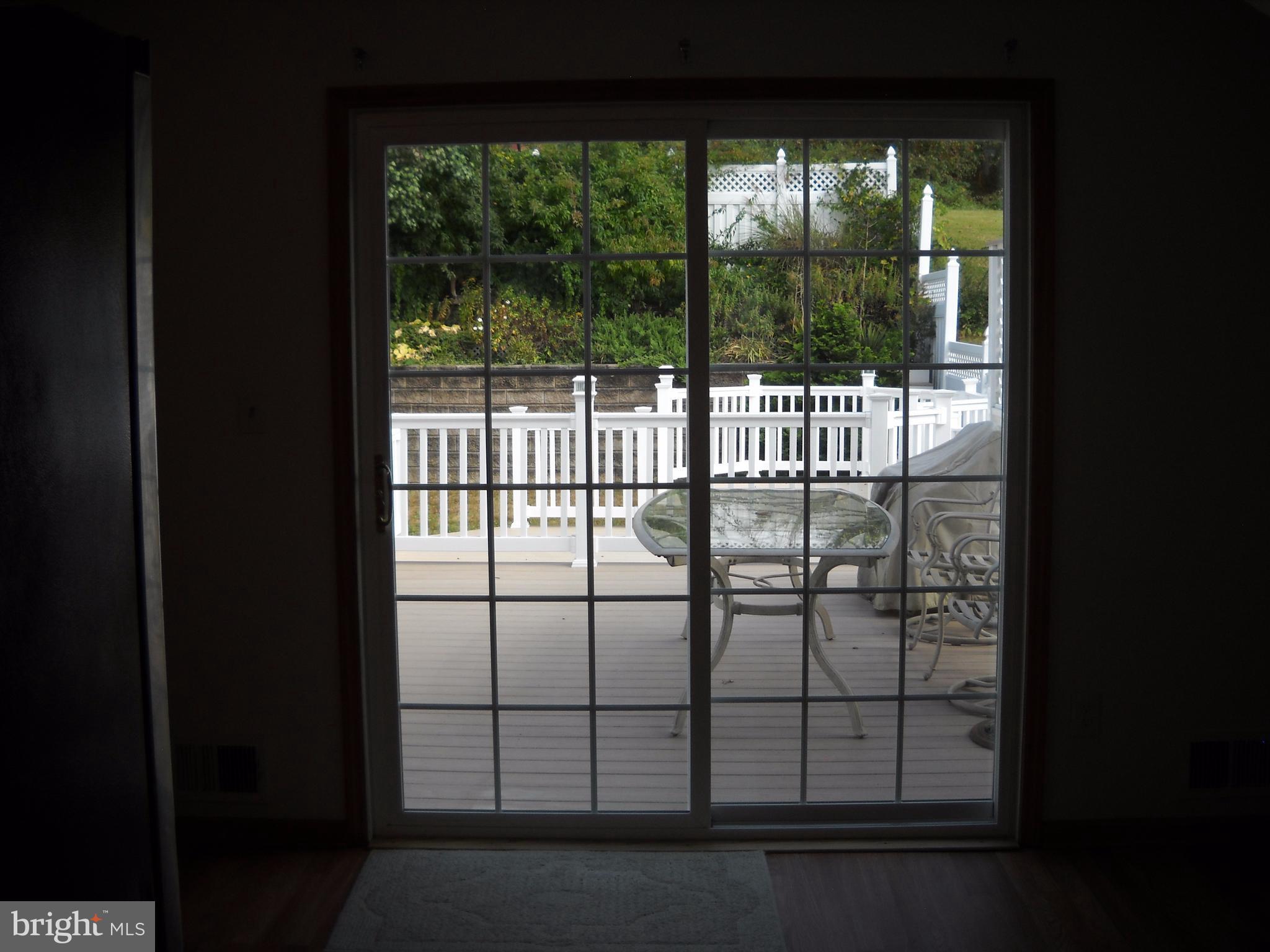 TOWN & COUNTRY APARTMENTS CARNEY - Residential