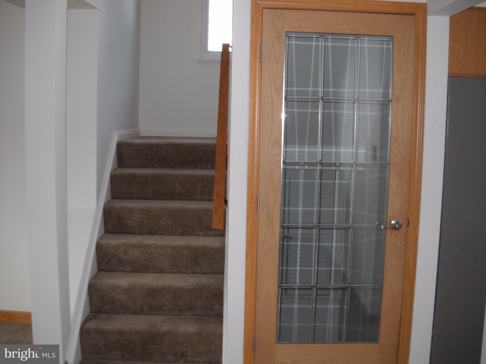 TOWN & COUNTRY APARTMENTS CARNEY - Residential