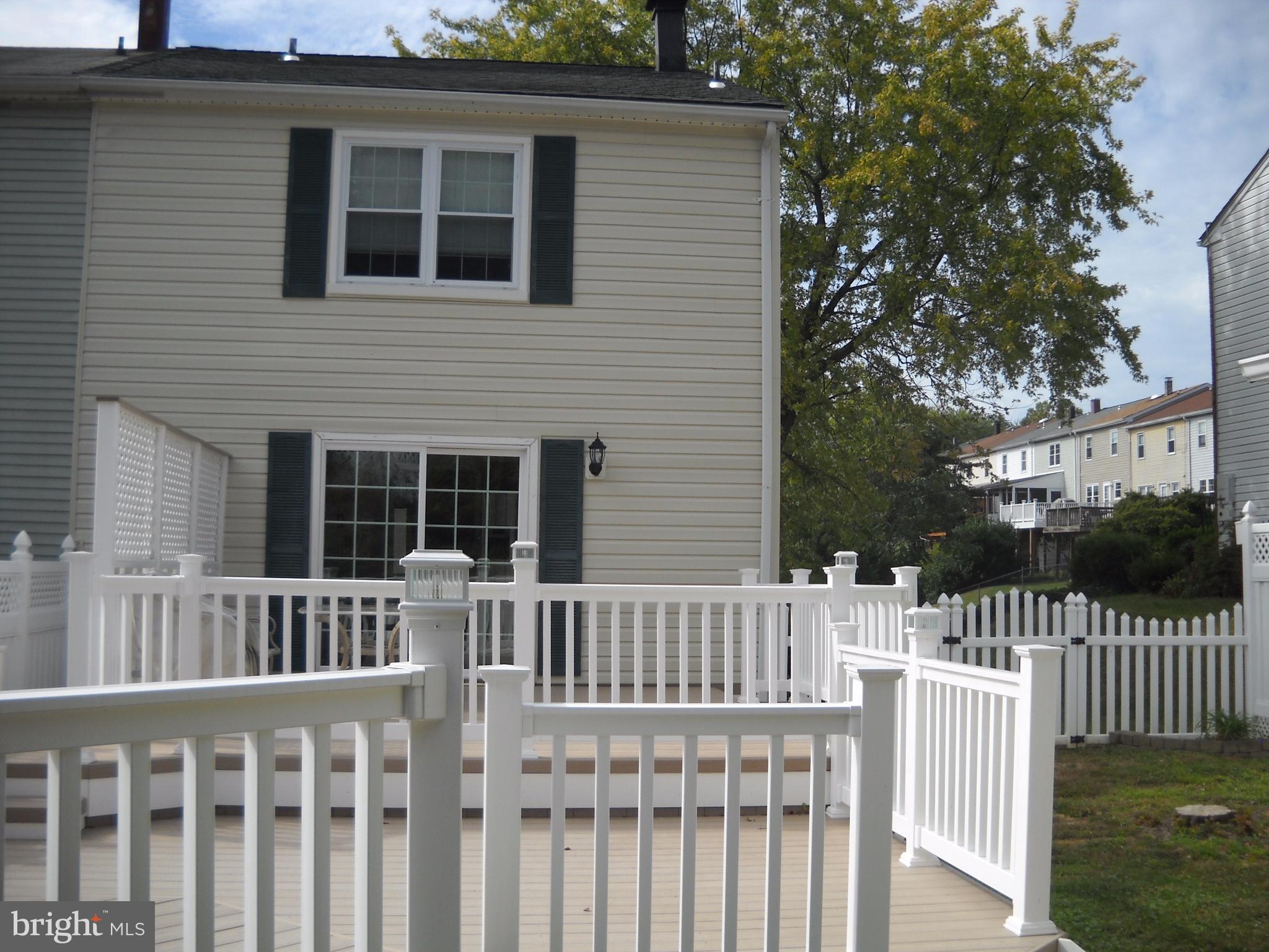 TOWN & COUNTRY APARTMENTS CARNEY - Residential