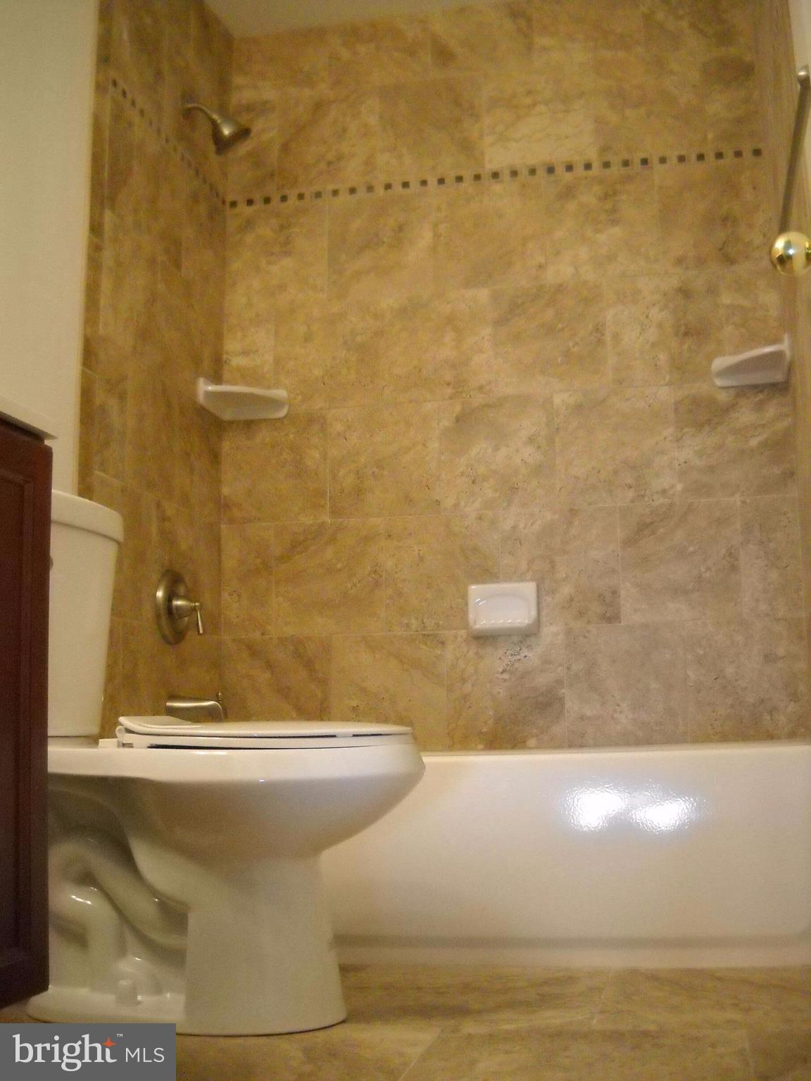 TOWN & COUNTRY APARTMENTS CARNEY - Residential