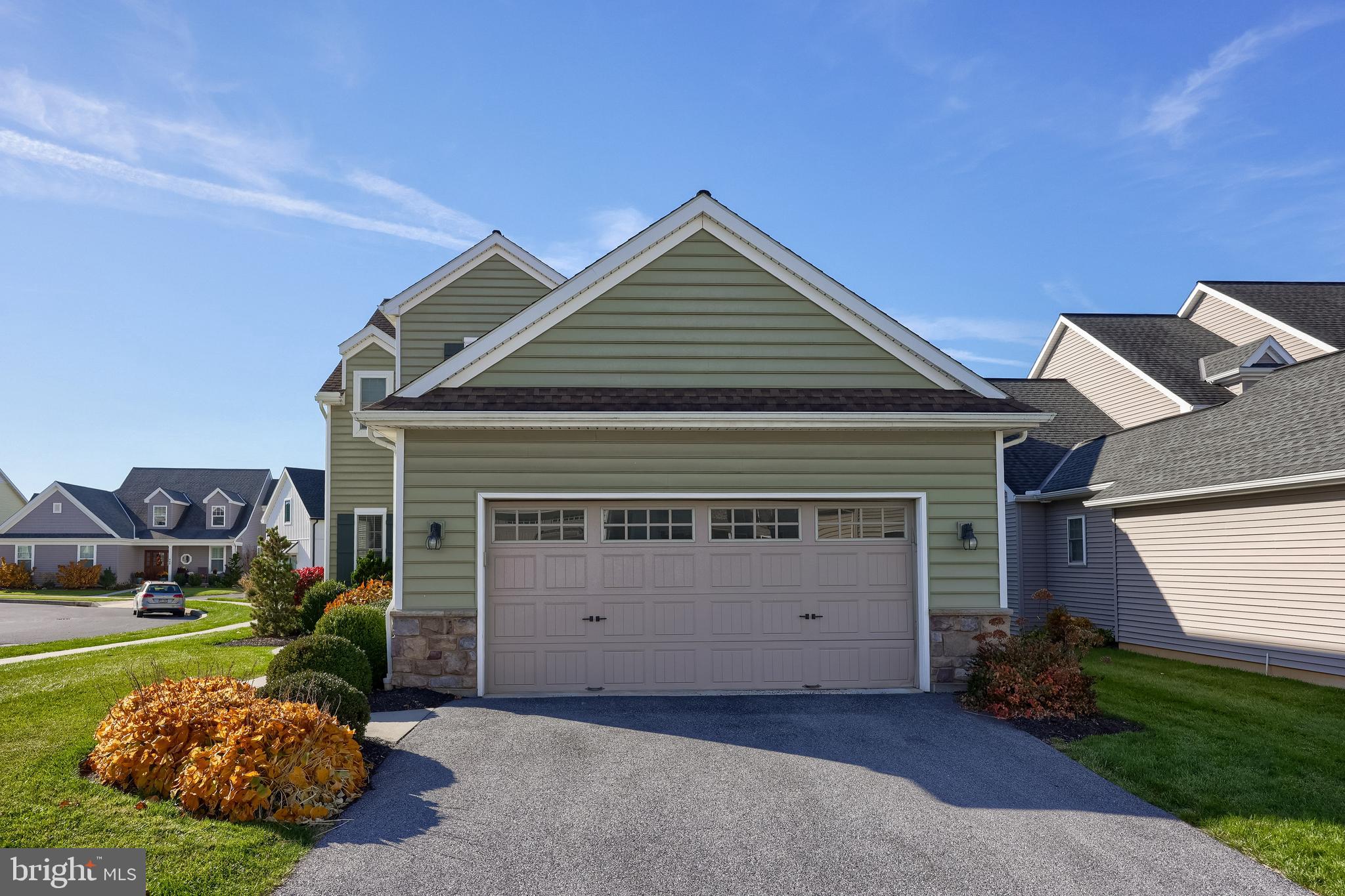 SOUTH MEADOW - Residential