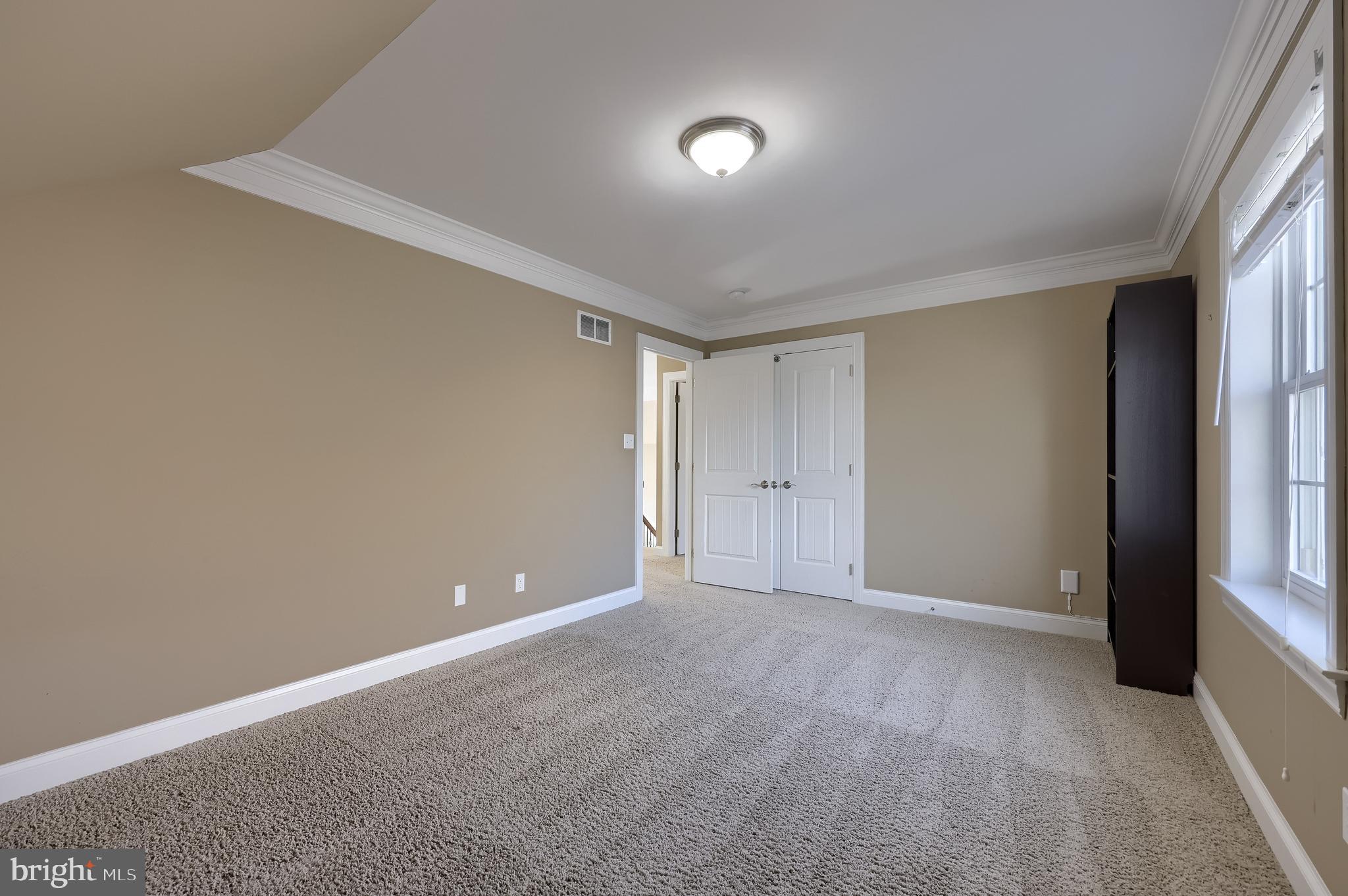 SOUTH MEADOW - Residential