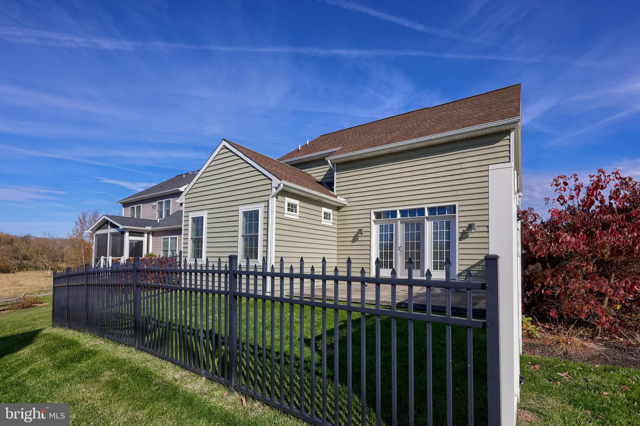 SOUTH MEADOW - Residential