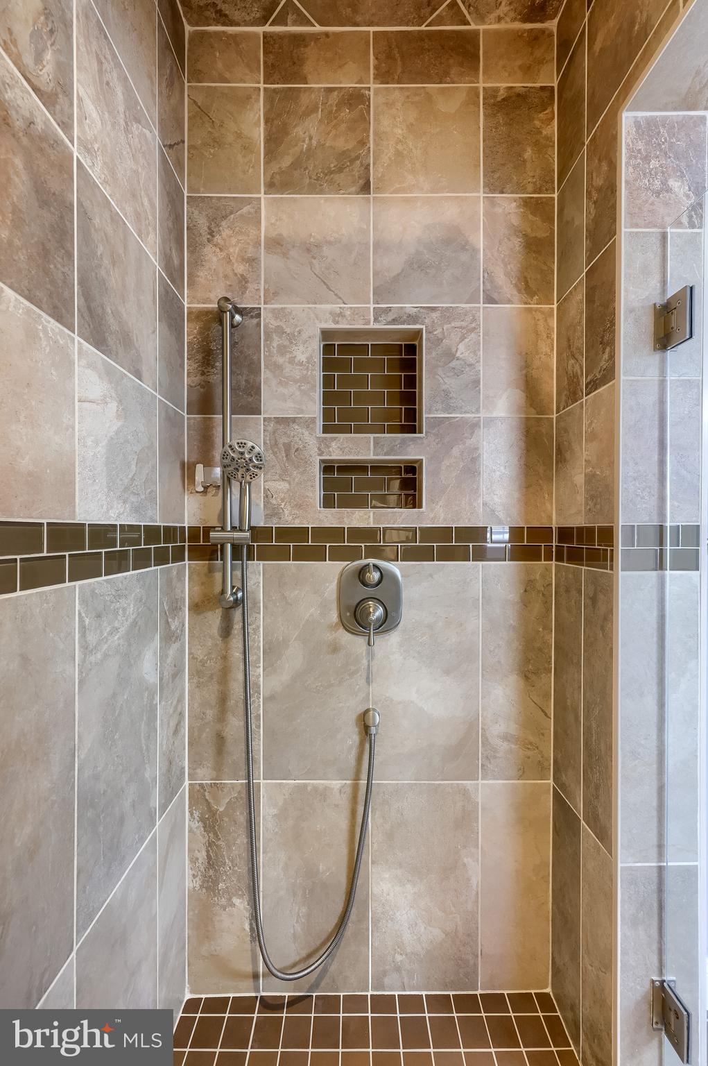 SOUTH MEADOW - Residential