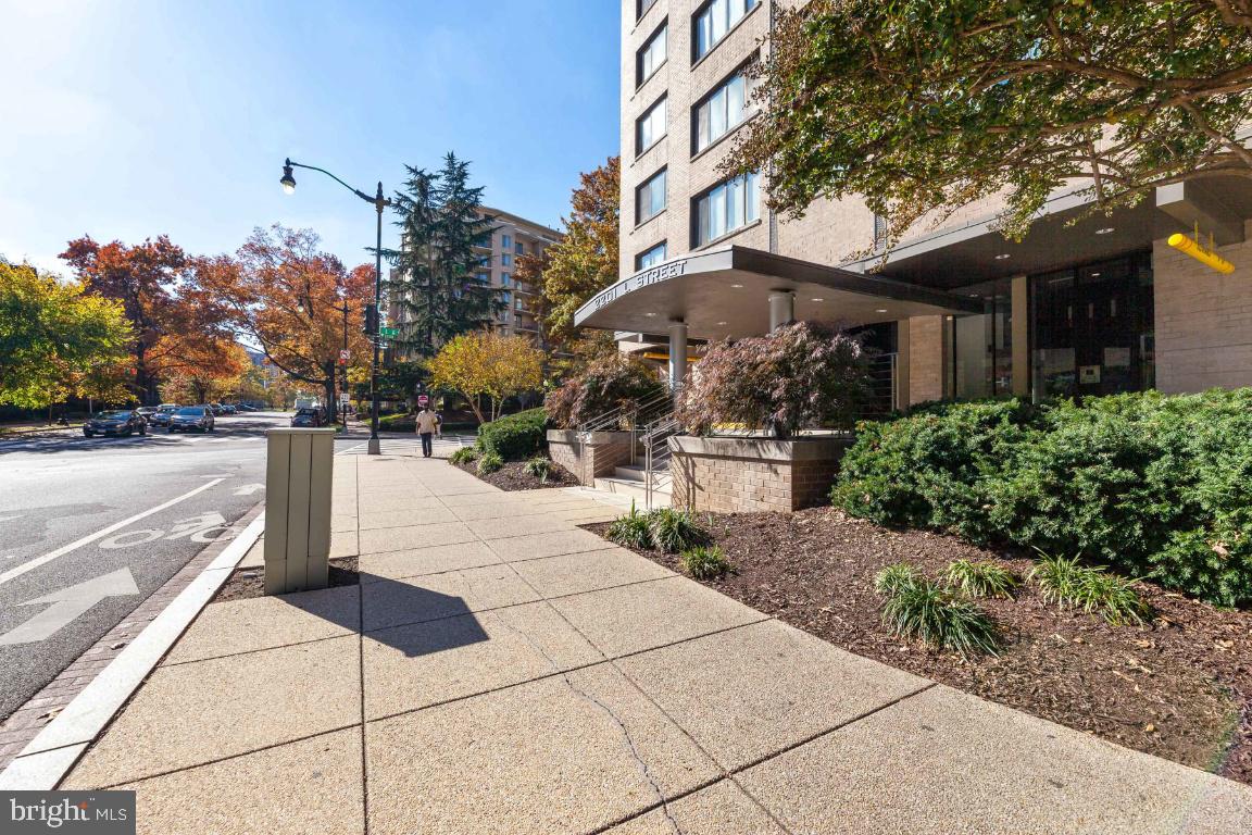 2201 L STREET NW 605