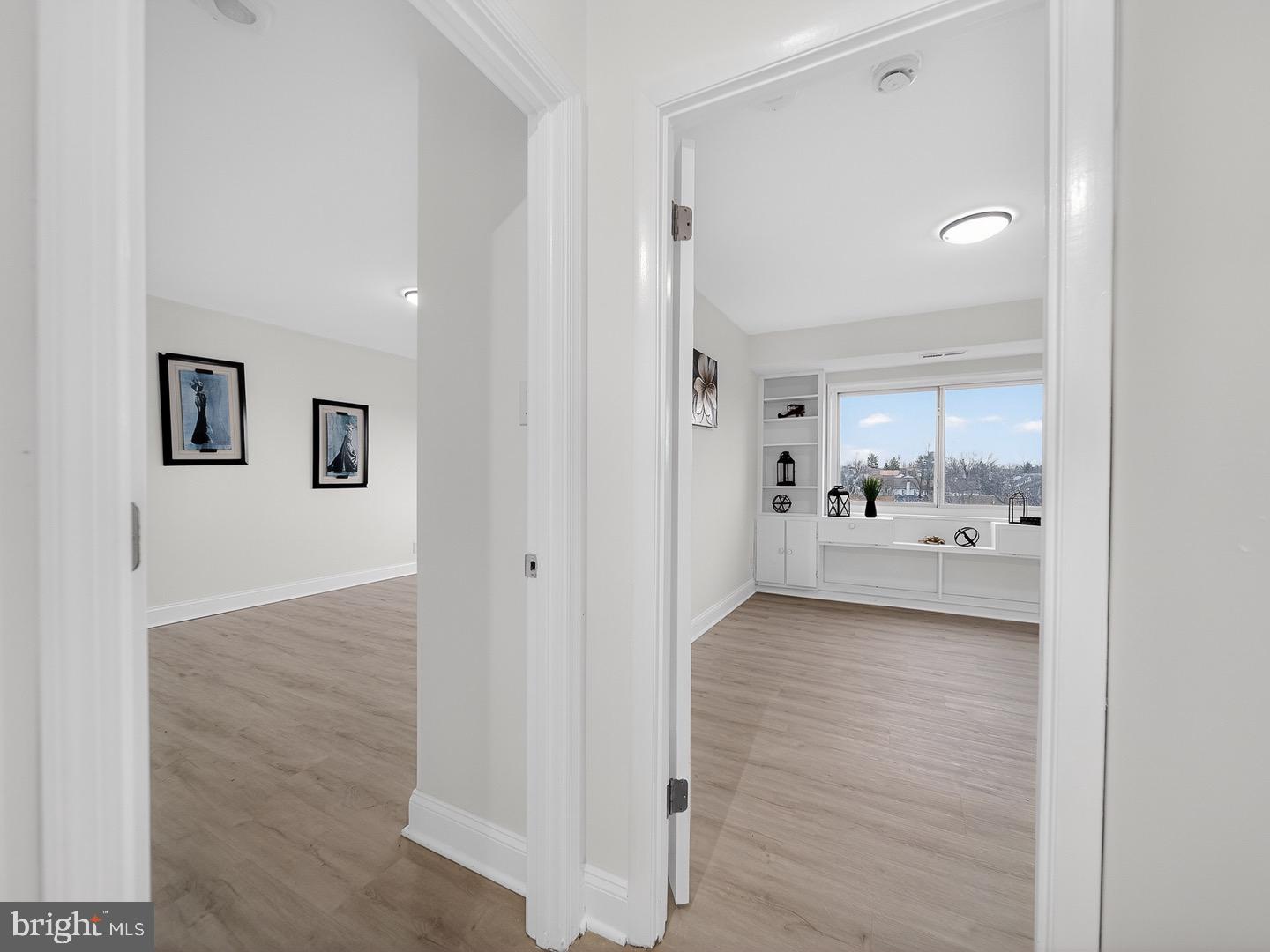 COLUMBIA TOWERS - Residential