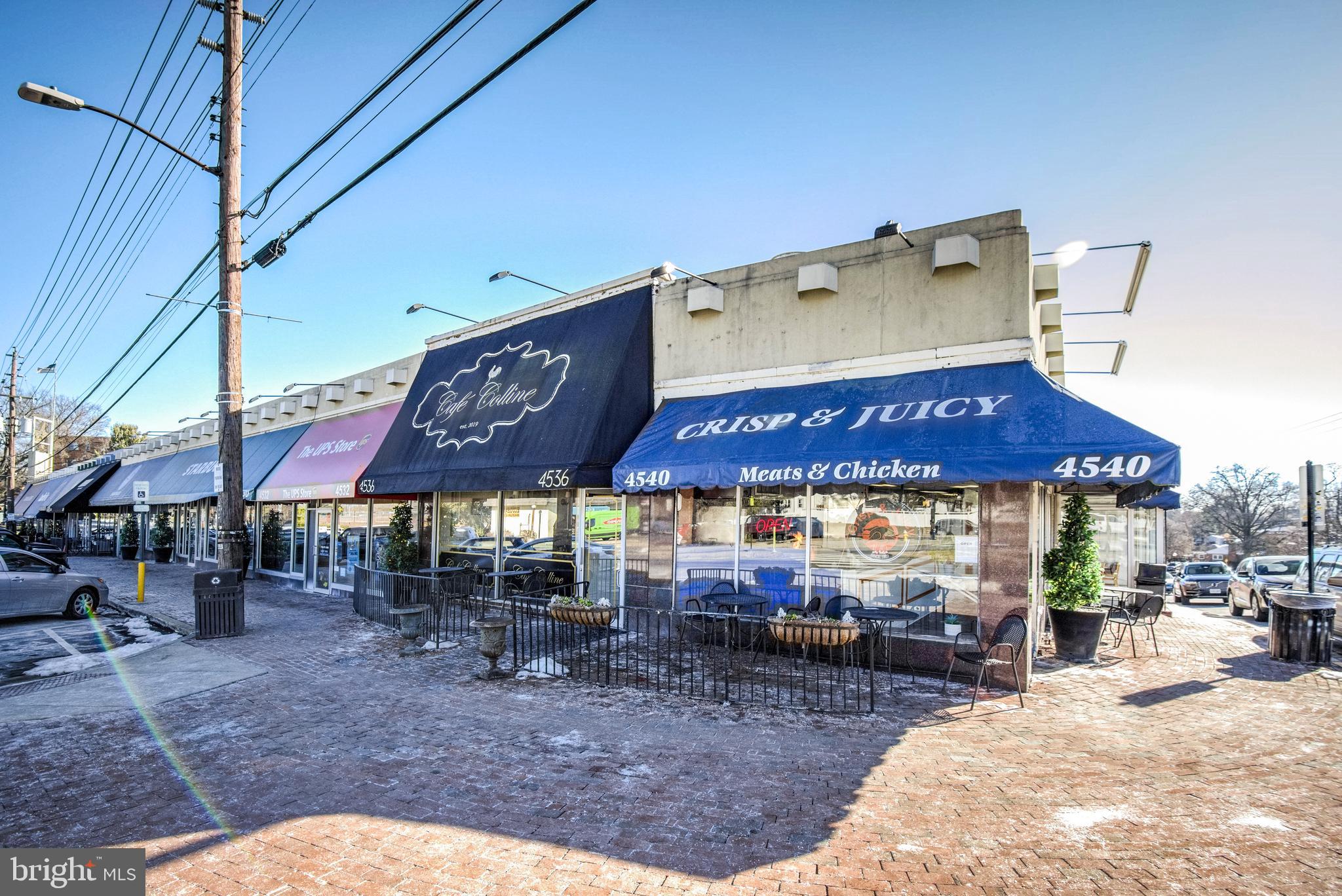 COUNTRY CLUB HILLS - Residential