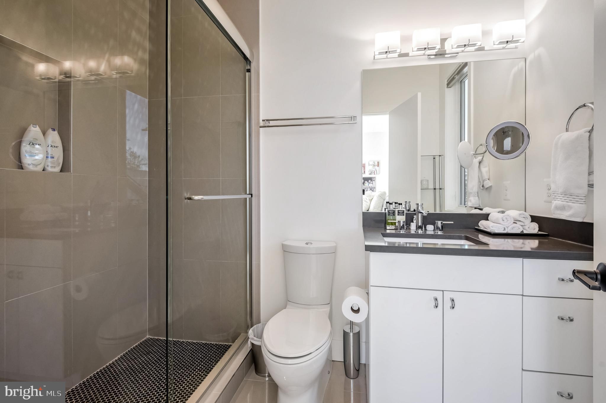 COUNTRY CLUB HILLS - Residential