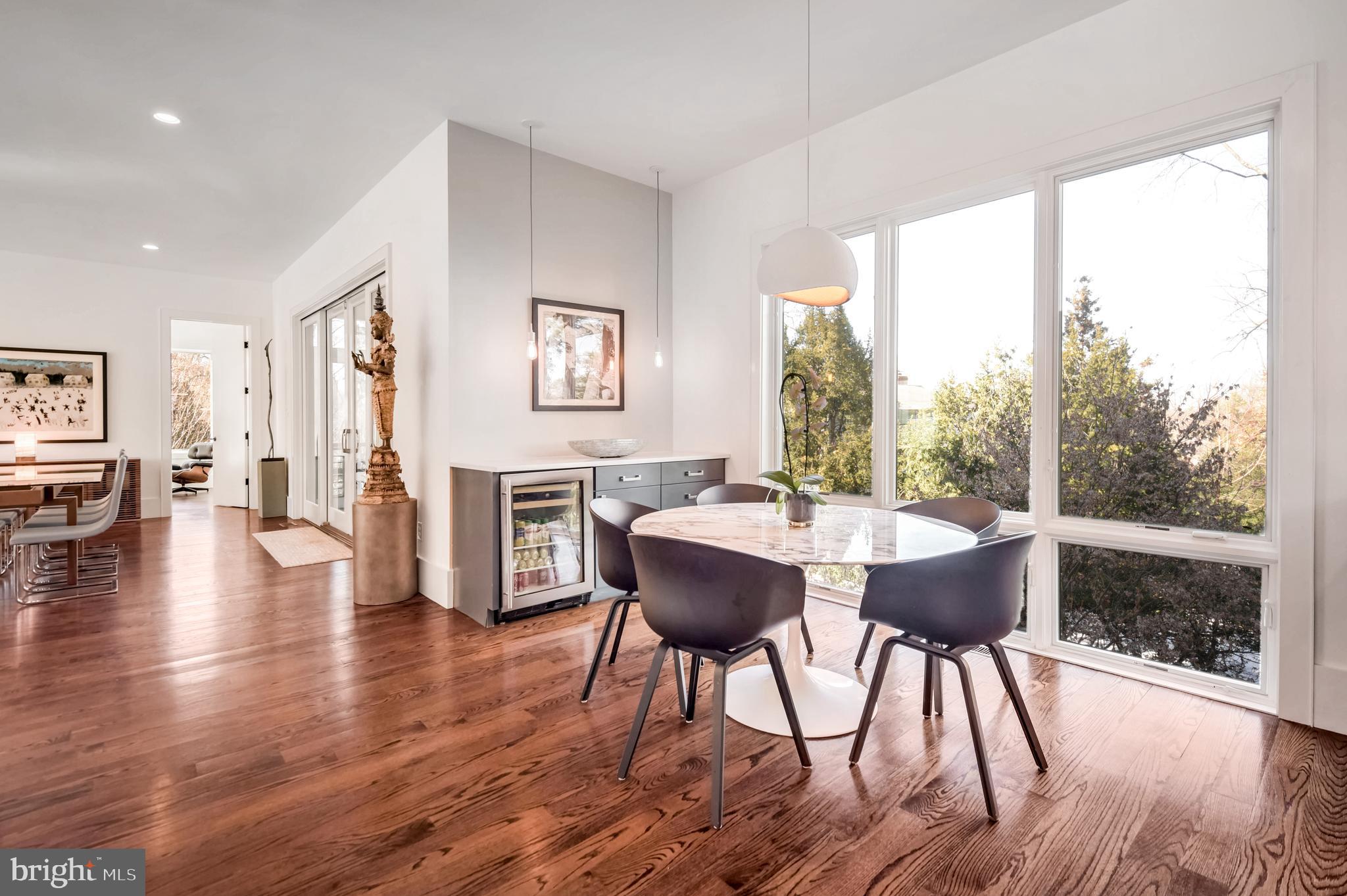 COUNTRY CLUB HILLS - Residential