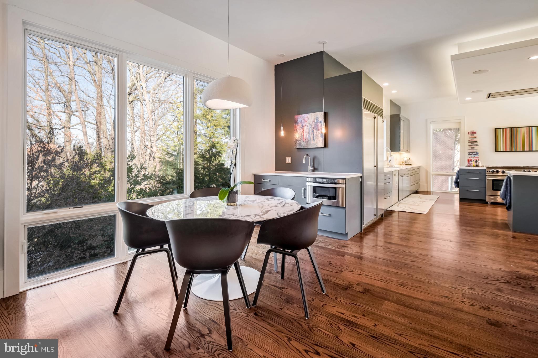 COUNTRY CLUB HILLS - Residential