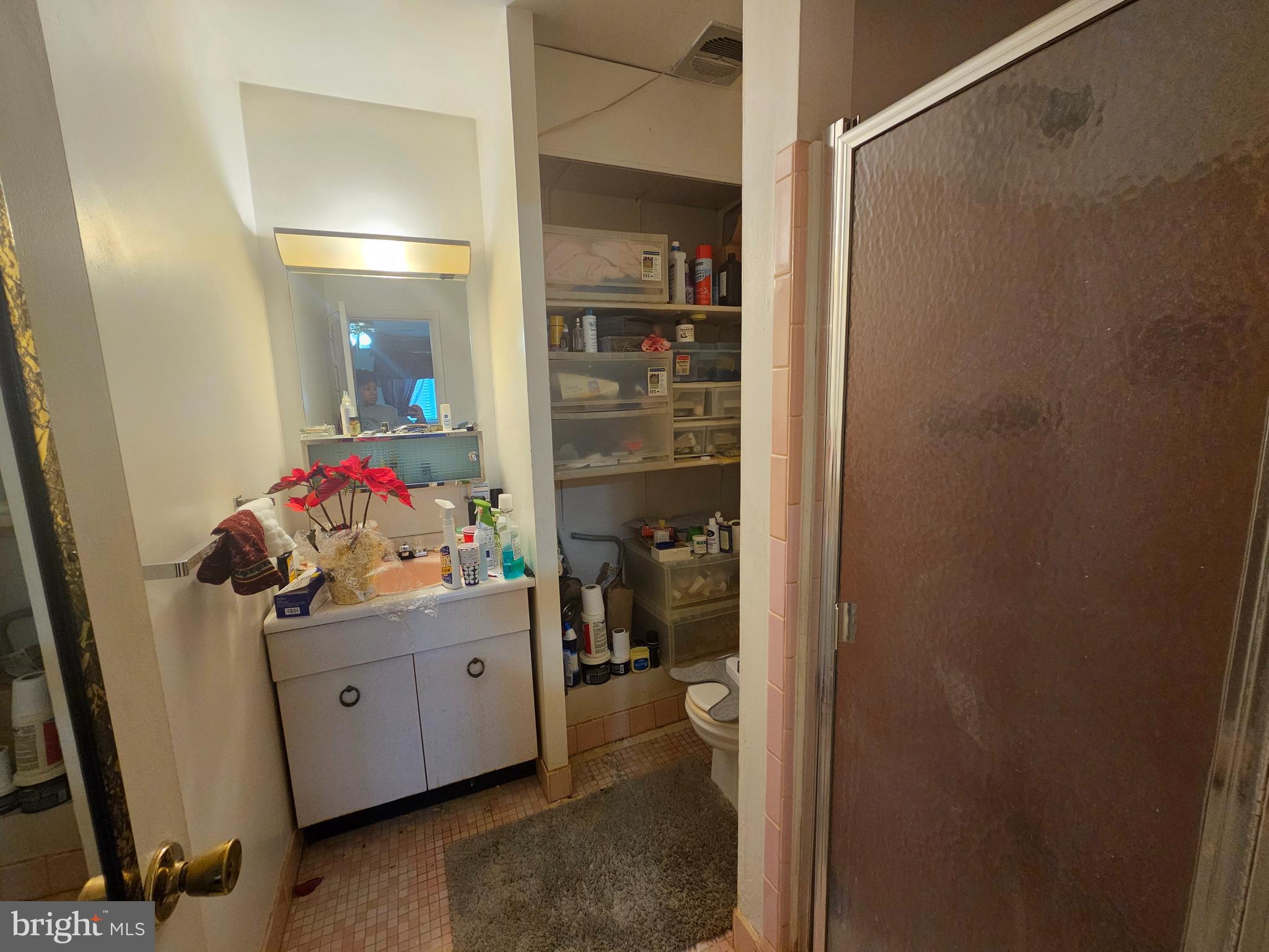 WHITFIELD GARDENS - Residential