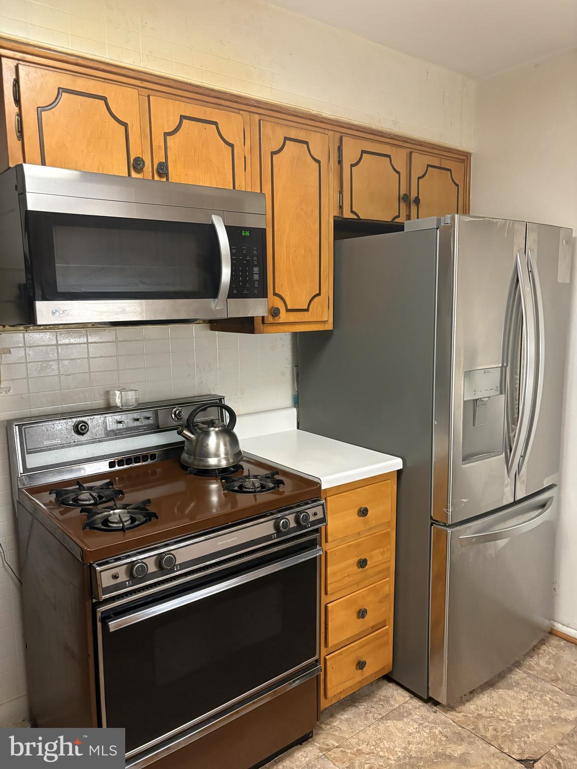 WHITFIELD GARDENS - Residential