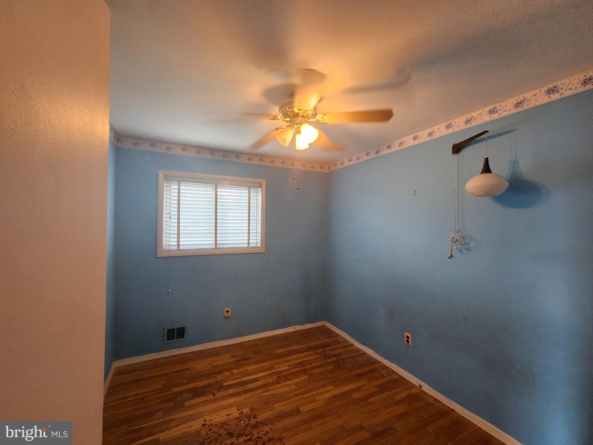 WHITFIELD GARDENS - Residential