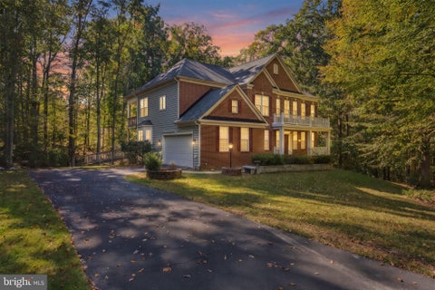 Photo of 6380 Ruskin Row Place, WOODBRIDGE, VA 22193 (MLS # VAPW2133094)