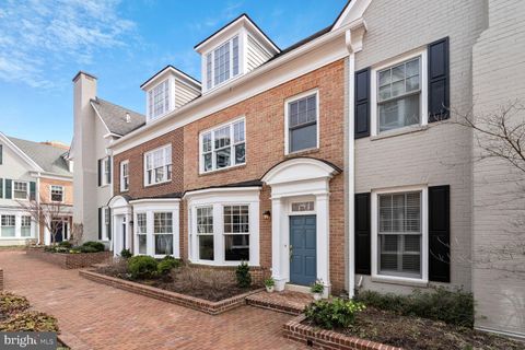 Photo of 7433 ARLINGTON RD, BETHESDA, MD 20814 (MLS # MDMC2085210)